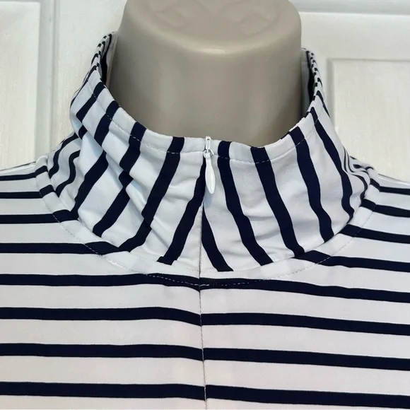 Lands’ End Women's Quarter Zip Long Sleeve Rash Guard Cover-up UPF 50 | L 14-16 - Picture 5 of 16